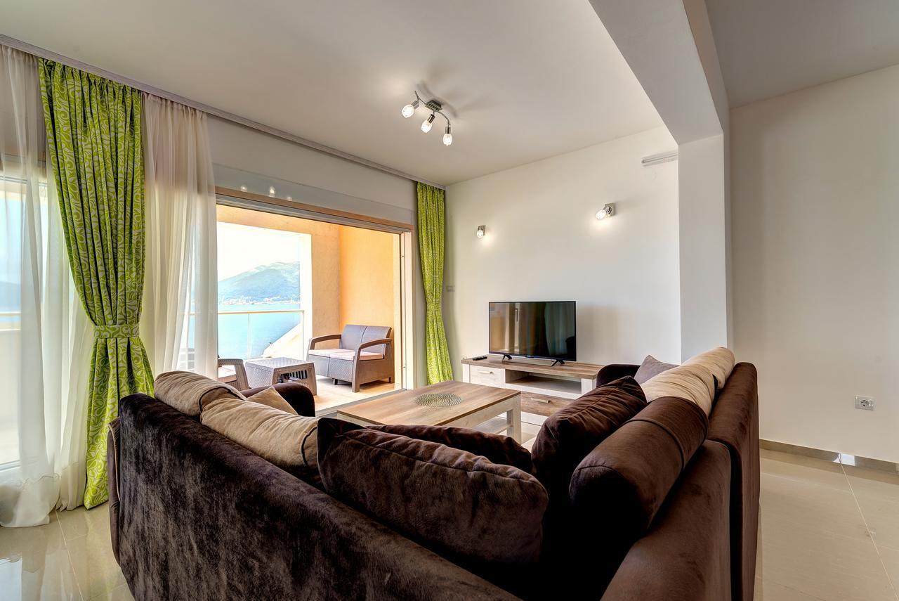 Apartments Villa Adriatic Tivat Eksteriør billede